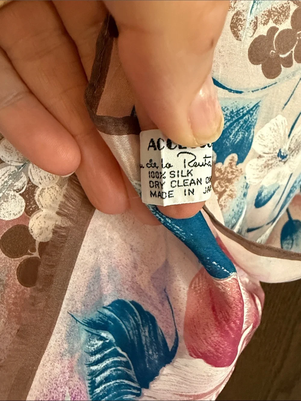 Oscar de la Renta 100% Silk Floral Pink Blue Brown Scarf